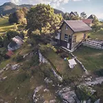 Relaxing Holiday House